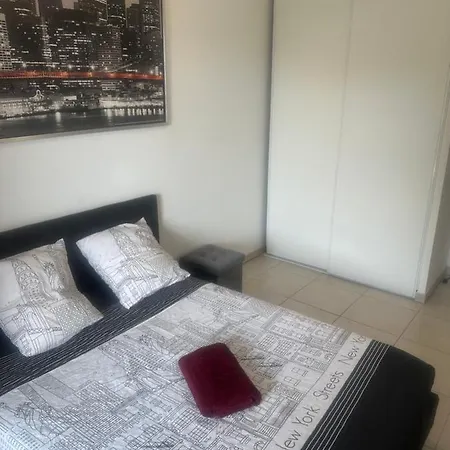 Chambre Confortable Dans Neuf Chez L Habitant * Aubagne